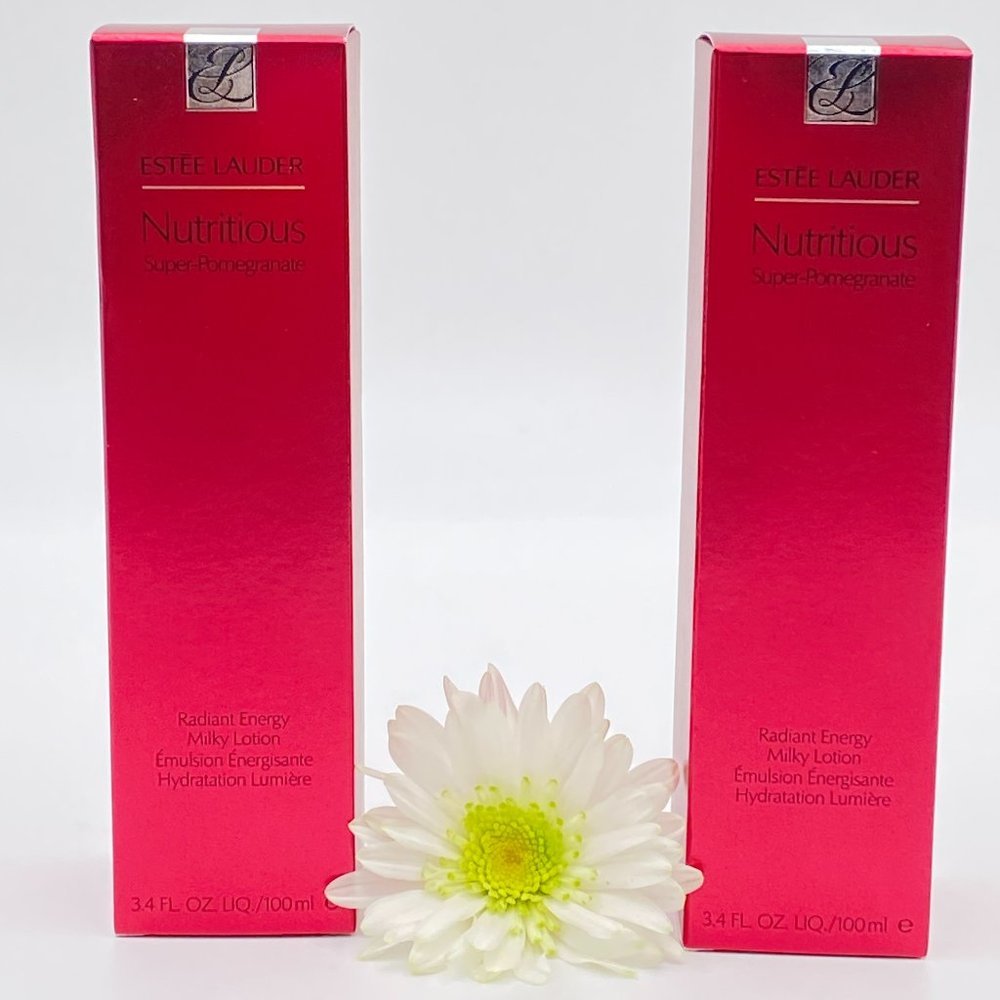 2Estee Lauder Nutritious Super-Pomegranate Radiant